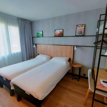 Готель Ibis Brive Centre Екстер'єр фото