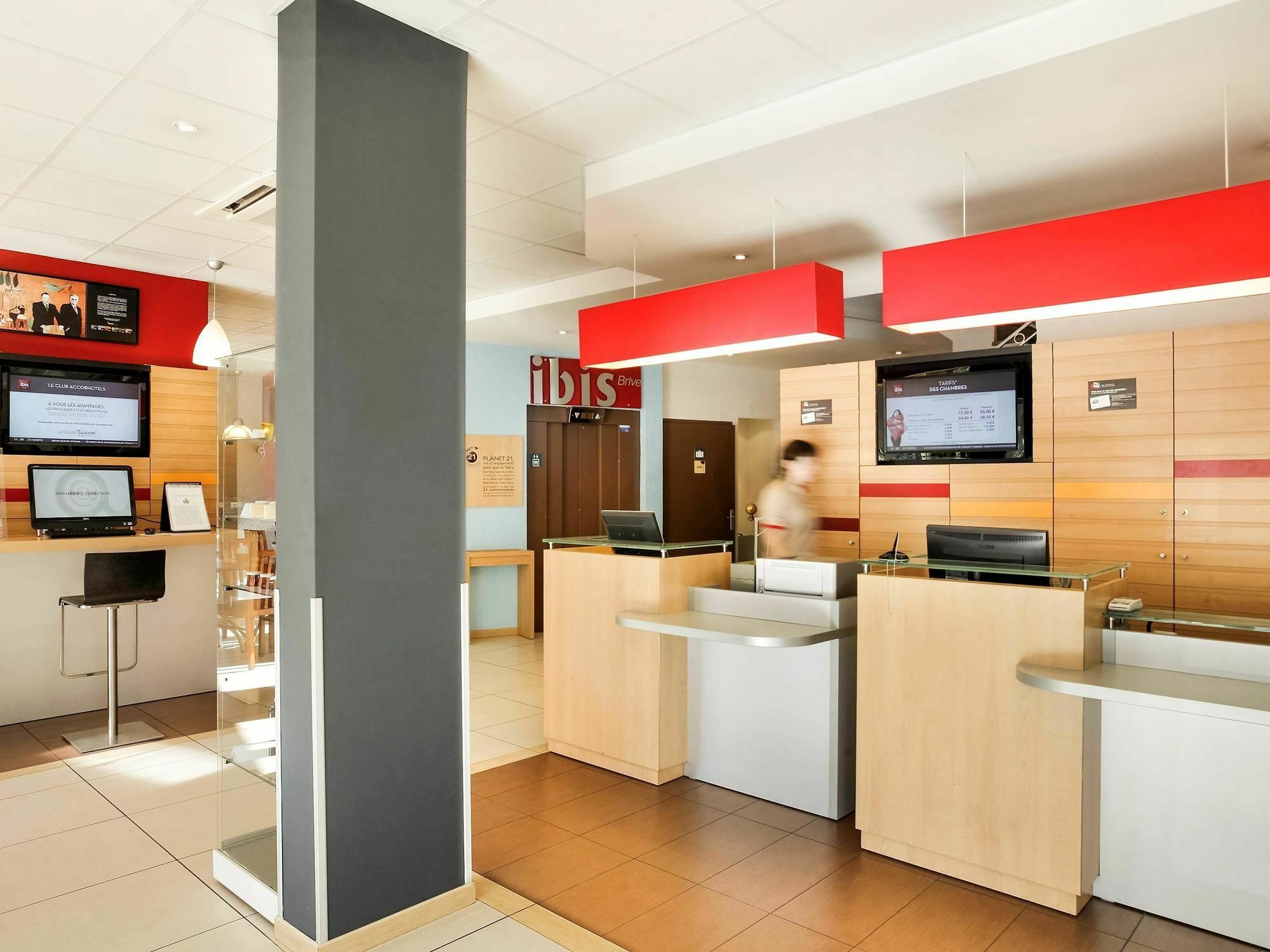 Готель Ibis Brive Centre Екстер'єр фото